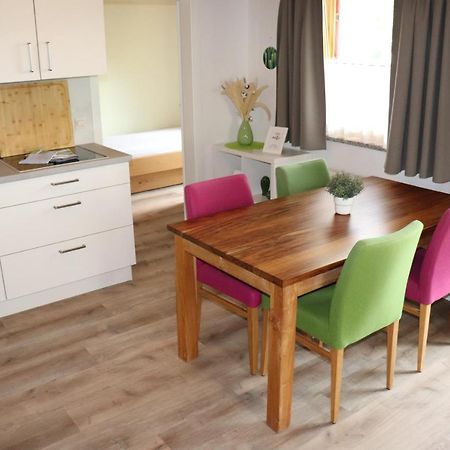 Wohnung #5 Mit Balkon - Zentrale Dennoch Ruhige Lage Mit Terrasse - Stadtbus Vor Der Tuer! New Translation Exteriér fotografie